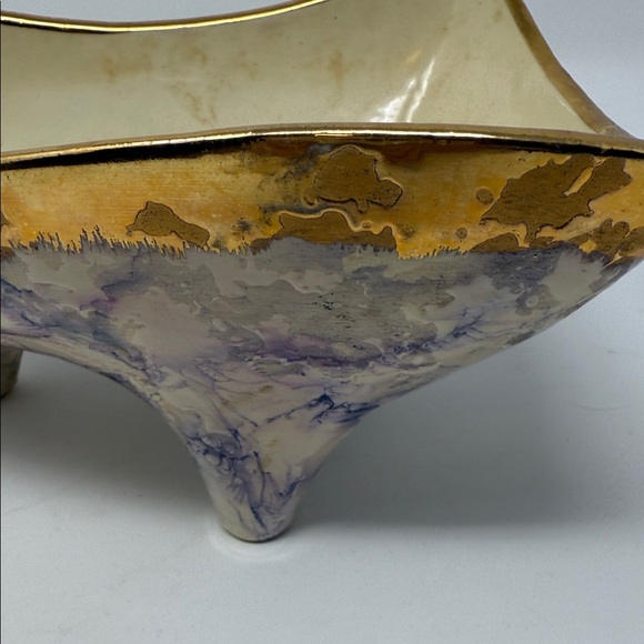 10 x4 “ Queen Pottery Elegant Gold and Purple Bowl - Picture 8 of 9